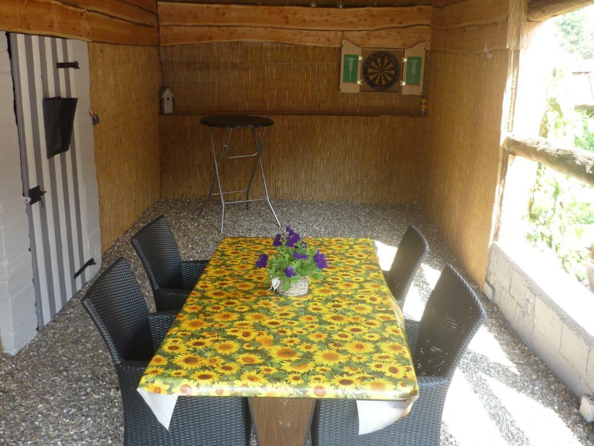 Hoeve Mingels Banholt Екстериор снимка